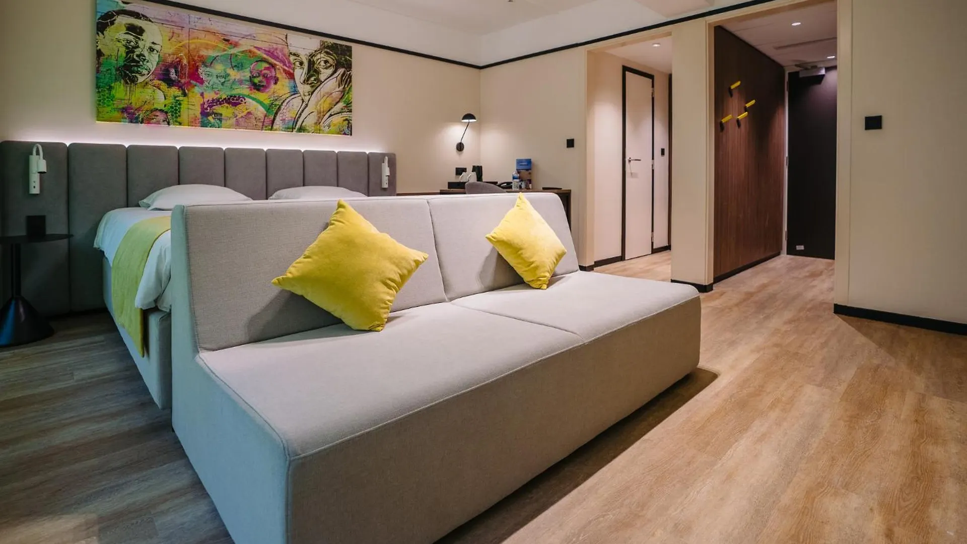 Ostend Hotel